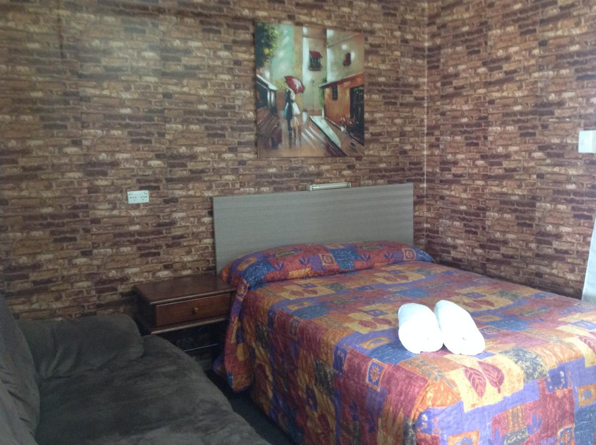 Ayr Max Motel Екстер'єр фото
